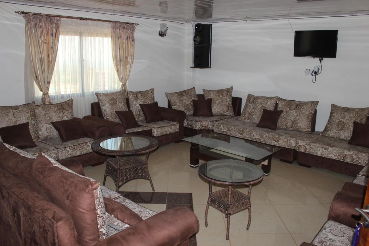 Meru Paramount Ngoại thất bức ảnh
